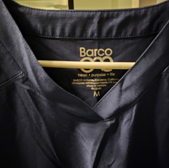 Barco Scrub Top - Picture 2 of 3